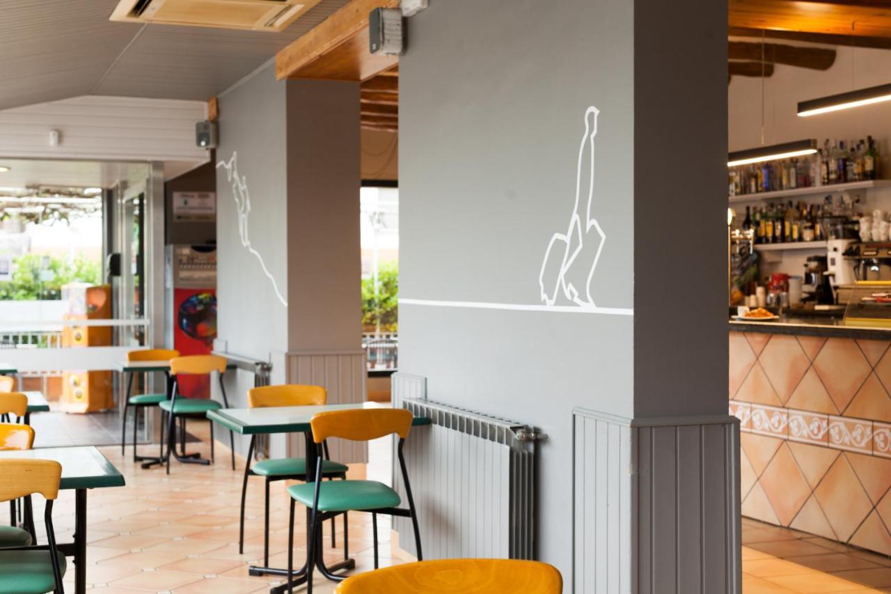 Cubells Hostal Restaurant Roma מראה חיצוני תמונה