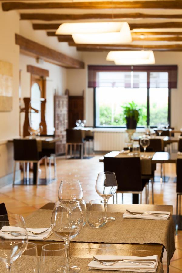 Cubells Hostal Restaurant Roma מראה חיצוני תמונה